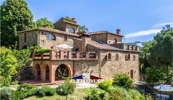 casa indipendente in vendita a Sinalunga