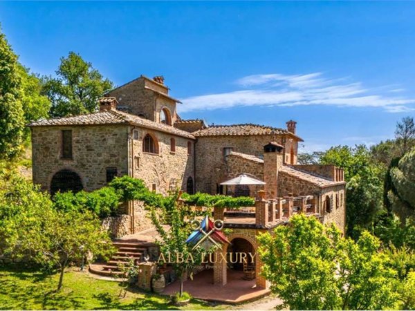 casa indipendente in vendita a Sinalunga