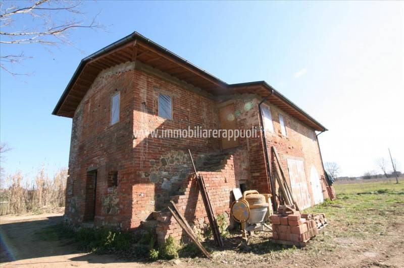 casa indipendente in vendita a Sinalunga