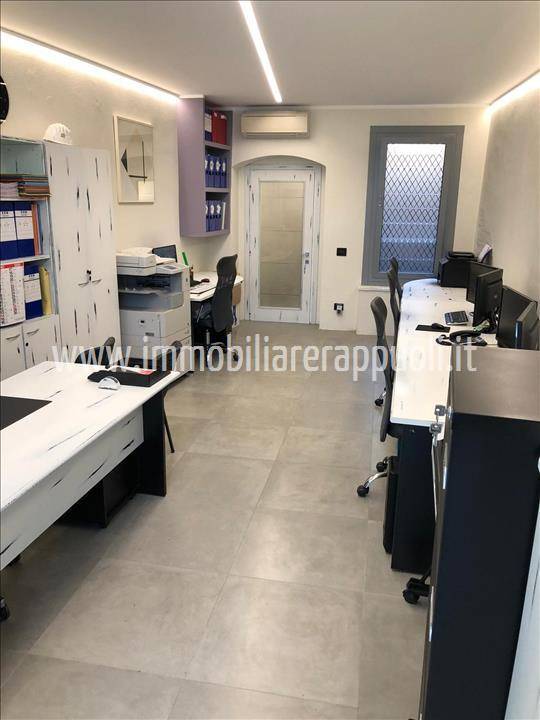 ufficio in vendita a Sinalunga in zona Bettolle