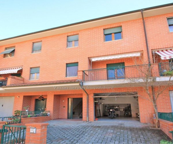 casa indipendente in vendita a Sinalunga