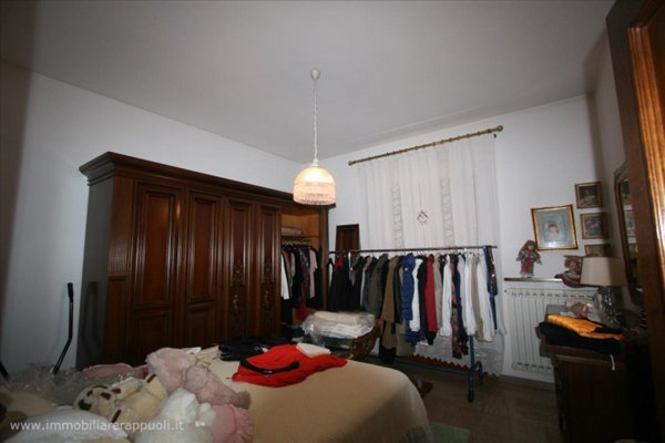 casa indipendente in vendita a Sinalunga