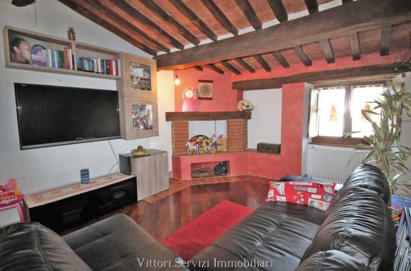casa indipendente in vendita a Sinalunga