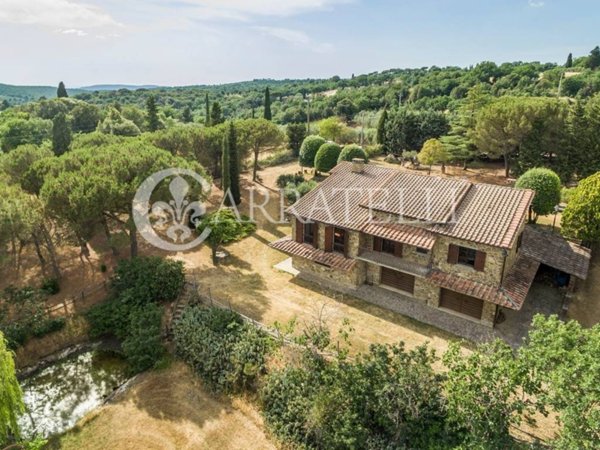 casa indipendente in vendita a Sinalunga