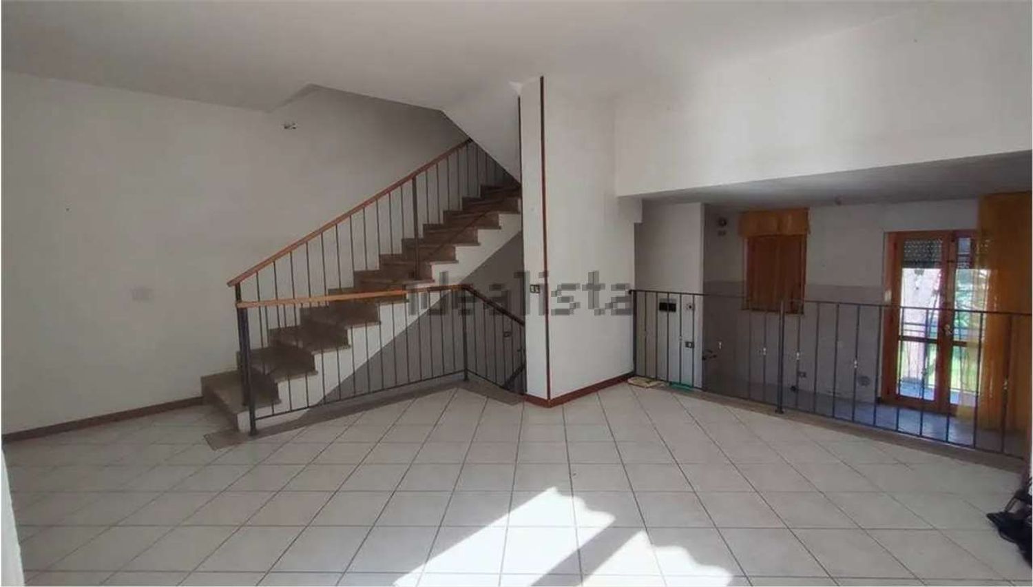 casa indipendente in vendita a Sinalunga