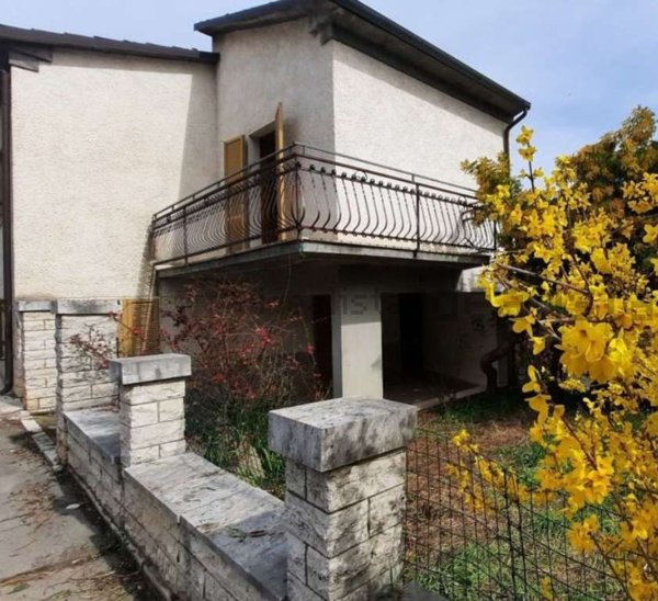 casa indipendente in vendita a Sinalunga