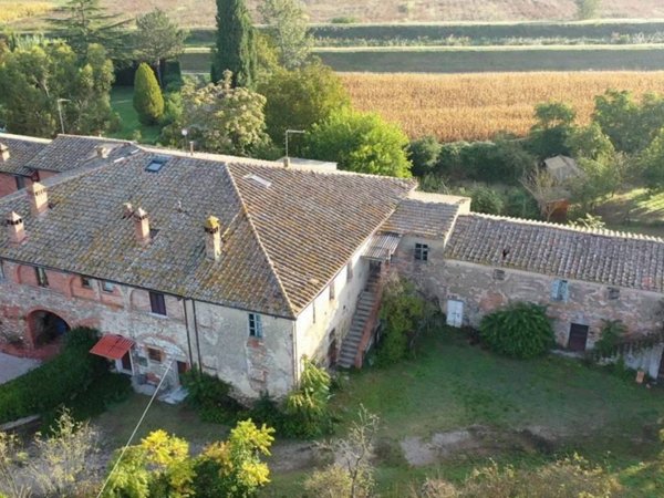 casa indipendente in vendita a Sinalunga