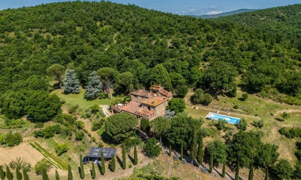 casa indipendente in vendita a Sinalunga