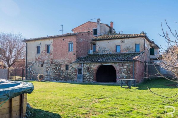 casa indipendente in vendita a Sinalunga