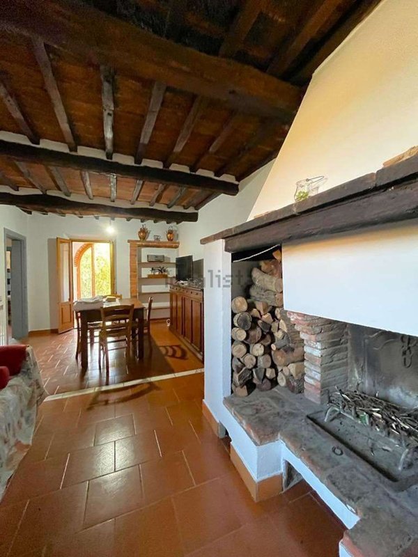 casa indipendente in vendita a Sinalunga