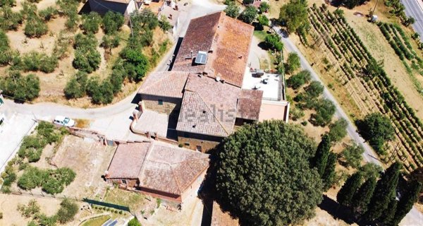 casa indipendente in vendita a Sinalunga