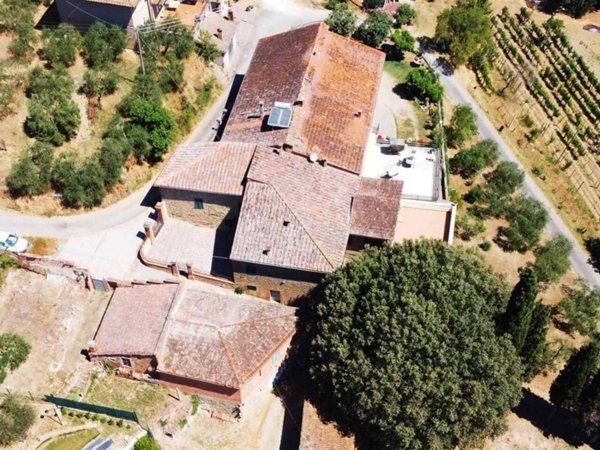 casa indipendente in vendita a Sinalunga