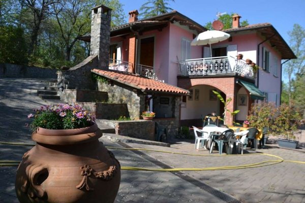 casa indipendente in vendita a Sinalunga