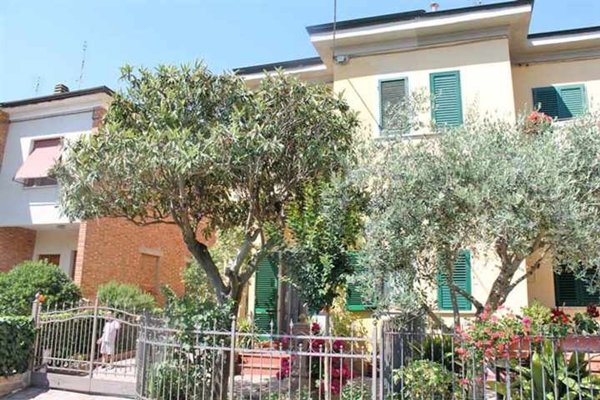 casa indipendente in vendita a Sinalunga