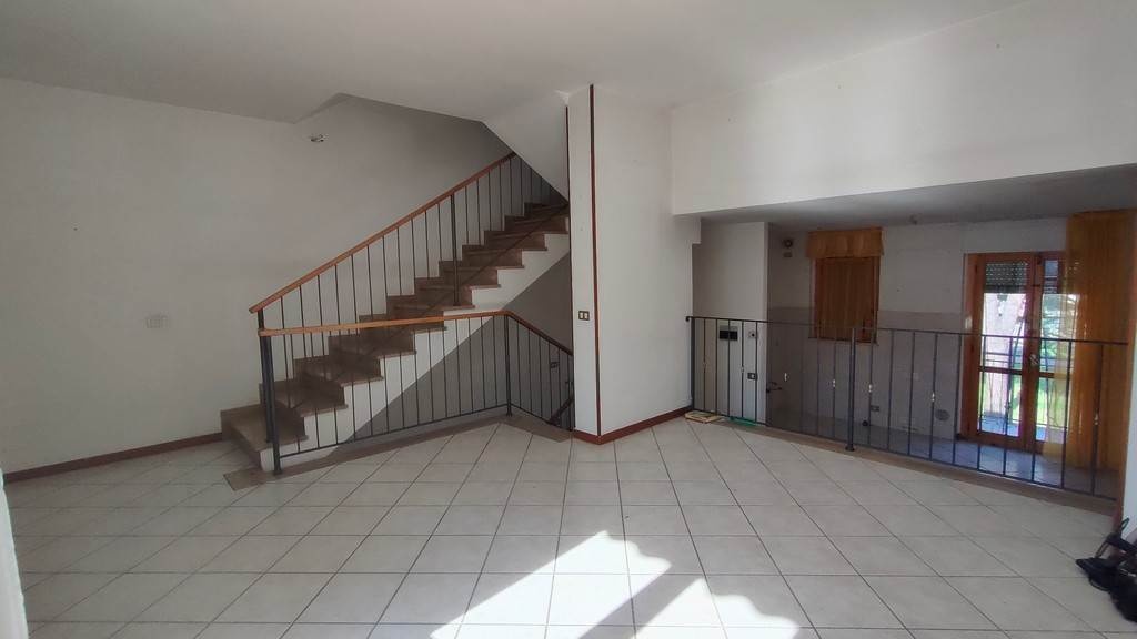 casa indipendente in vendita a Sinalunga