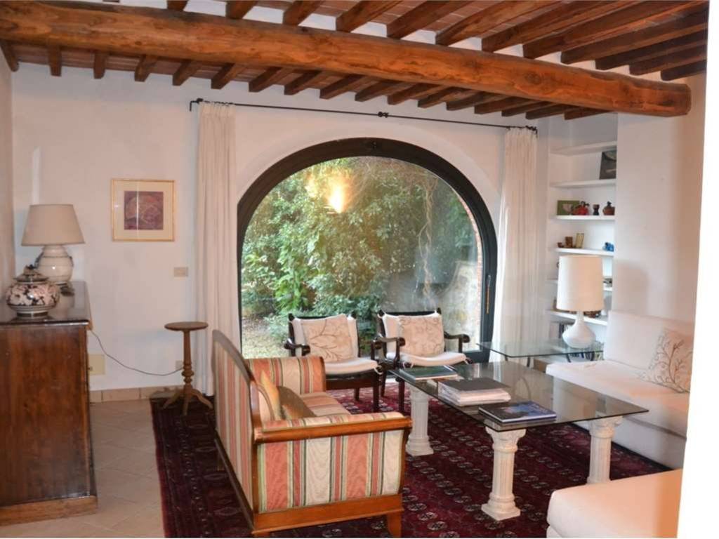 casa indipendente in vendita a Sinalunga