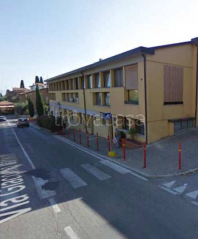 negozio in vendita a Sinalunga