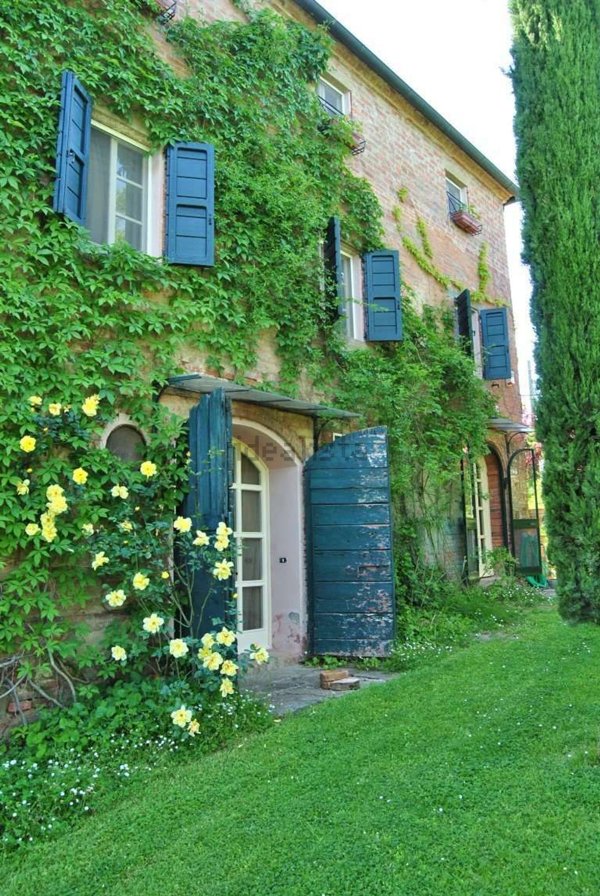 casa indipendente in vendita a Sinalunga