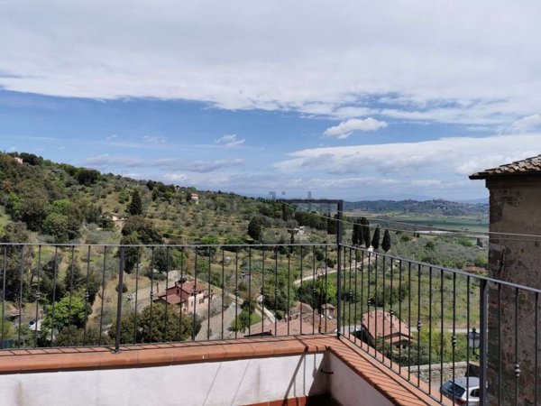 casa indipendente in vendita a Sinalunga in zona Scrofiano