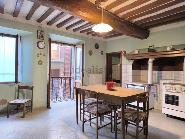 appartamento in vendita a Sinalunga in zona Farnetella