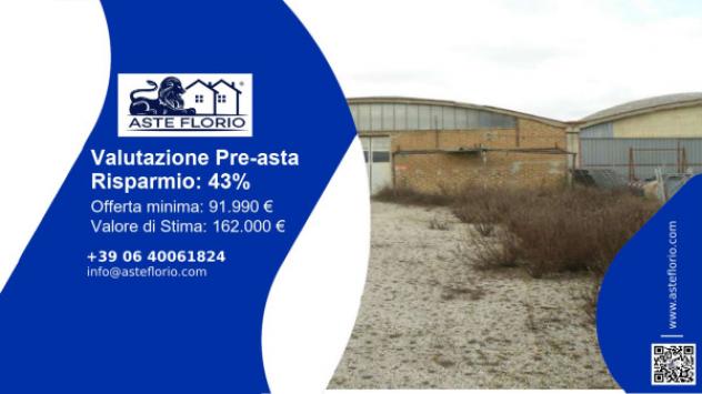 locale commerciale in vendita a Sinalunga
