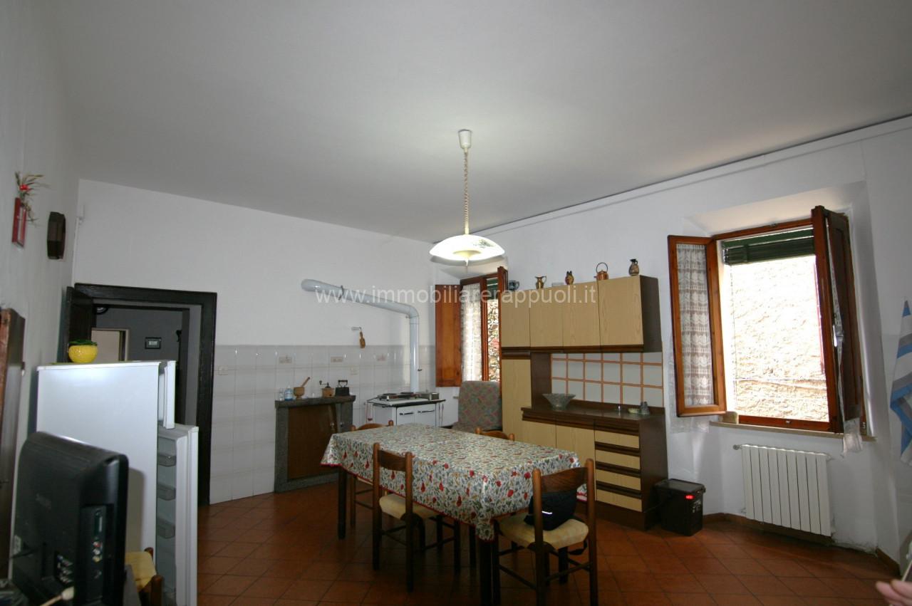 appartamento in vendita a Sinalunga in zona Scrofiano