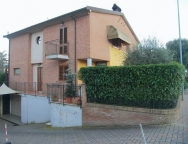 casa indipendente in vendita a Sinalunga
