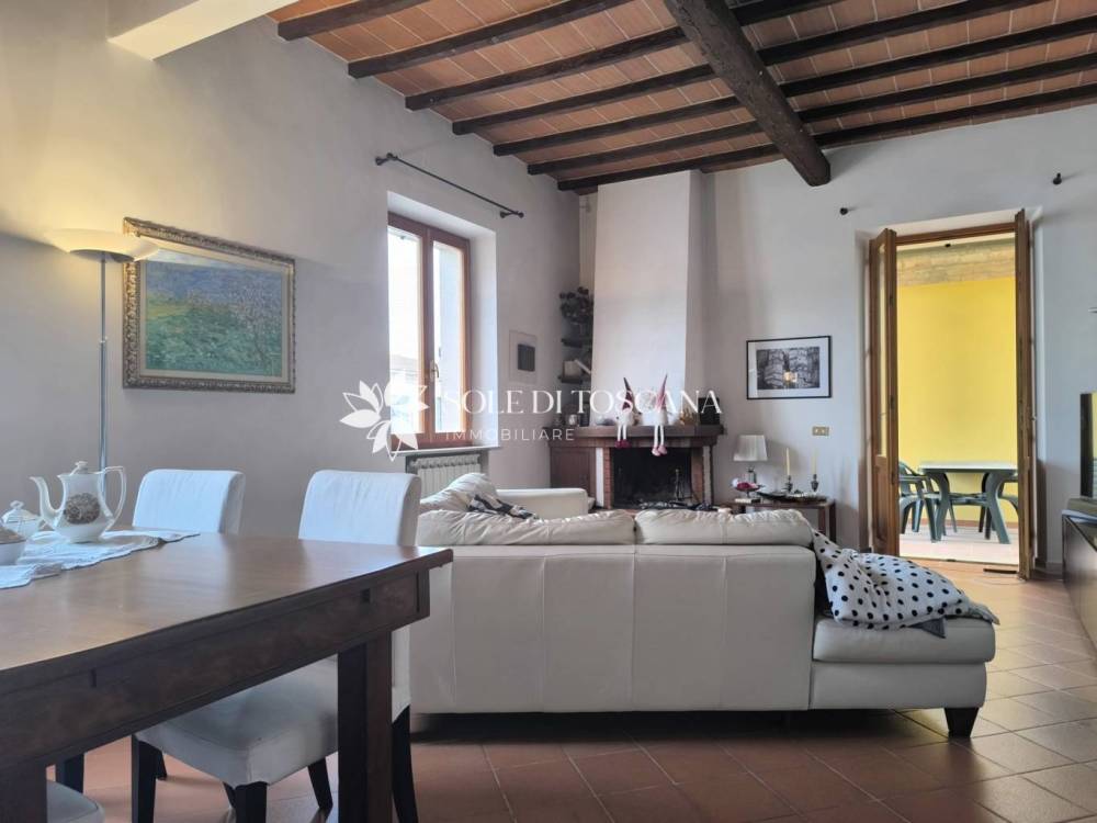 casa indipendente in vendita a Sinalunga