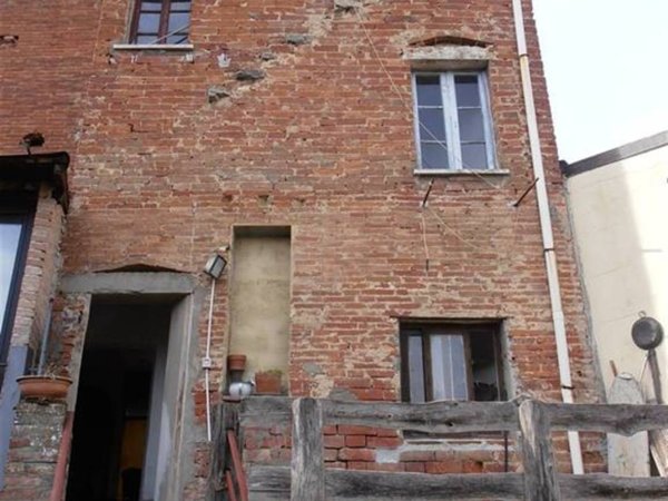 casa indipendente in vendita a Sinalunga in zona Bettolle