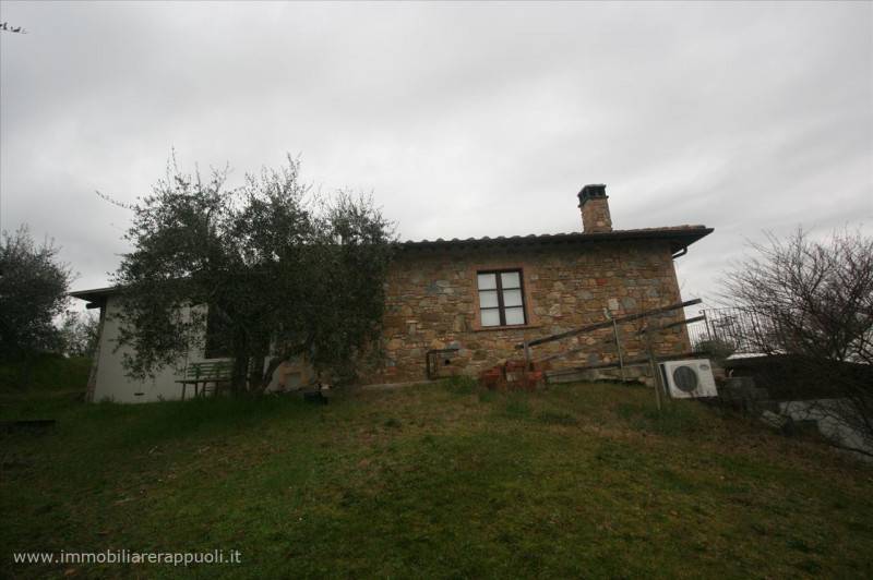 casa indipendente in vendita a Sinalunga