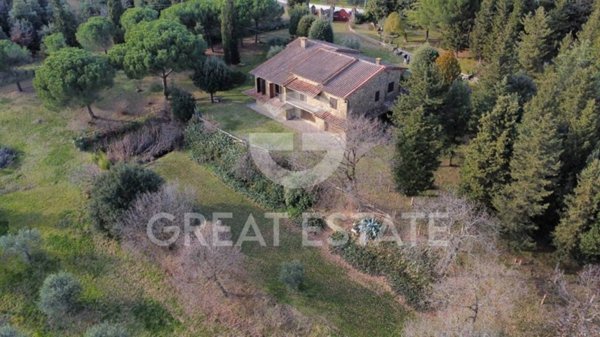 casa indipendente in vendita a Sinalunga