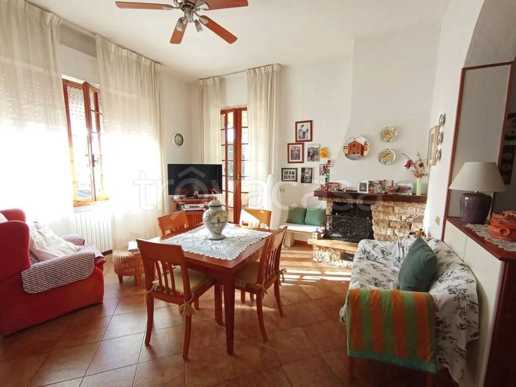 appartamento in vendita a Sinalunga in zona Bettolle