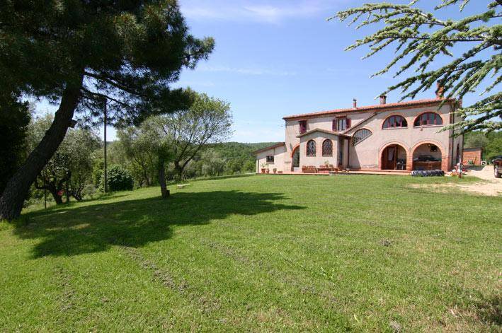 casa indipendente in vendita a Sinalunga