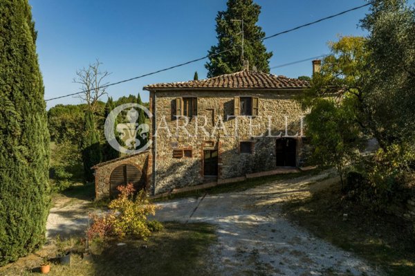 casa indipendente in vendita a Sinalunga
