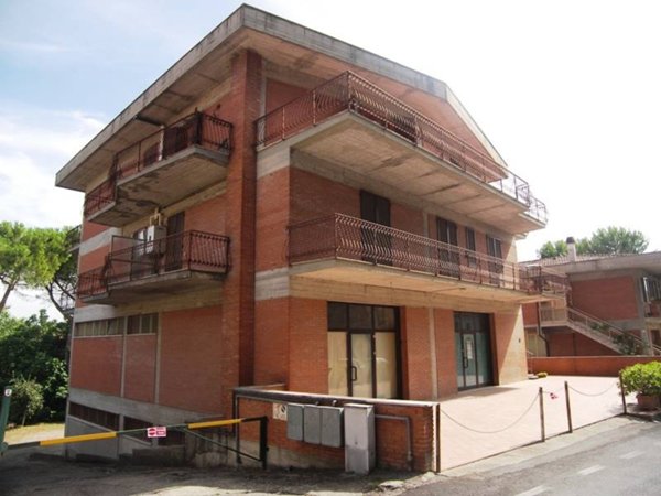 quadrivano in vendita a Sinalunga in zona Guazzino