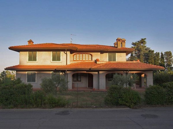 casa indipendente in vendita a Sinalunga