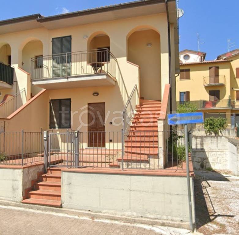 appartamento in vendita a Sinalunga in zona Guazzino