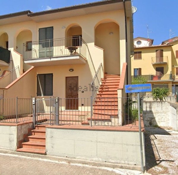 appartamento in vendita a Sinalunga in zona Guazzino