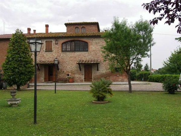 casa indipendente in vendita a Sinalunga