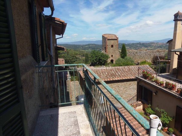 casa indipendente in vendita a Sinalunga in zona Rigomagno