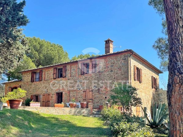 casa indipendente in vendita a Sinalunga