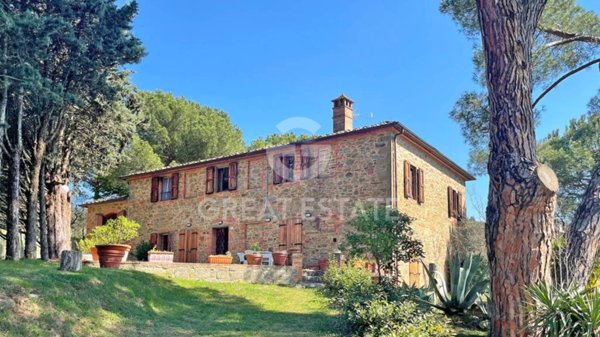 casa indipendente in vendita a Sinalunga