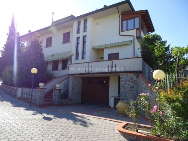 villa in vendita a Sinalunga in zona Bettolle