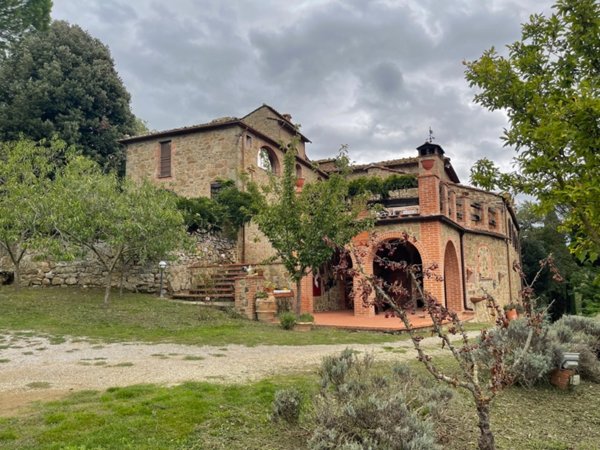 casa indipendente in vendita a Sinalunga