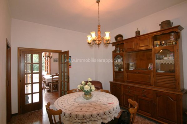 casa indipendente in vendita a Sinalunga in zona Bettolle