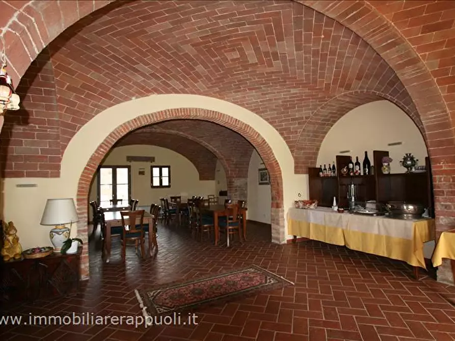 casa indipendente in vendita a Sinalunga in zona Bettolle