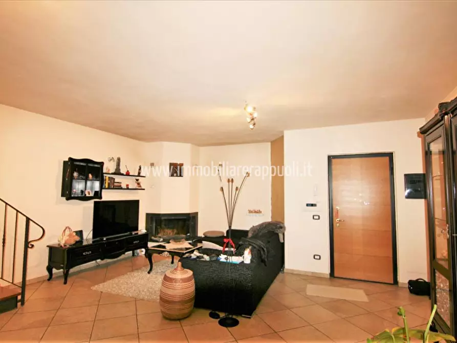 casa indipendente in vendita a Sinalunga
