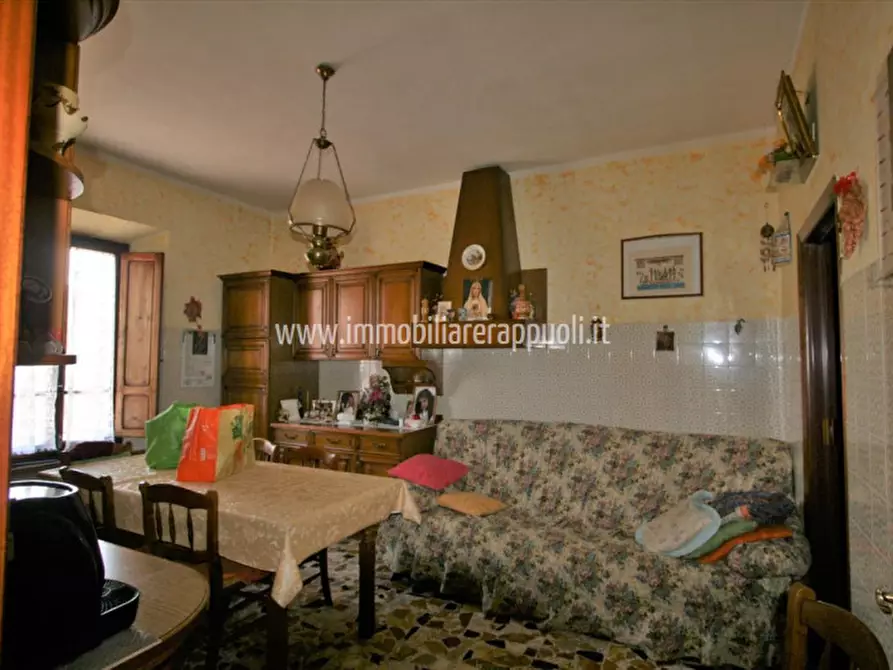 casa indipendente in vendita a Sinalunga