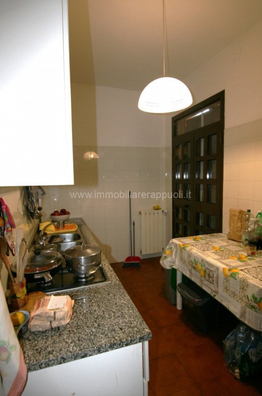 casa indipendente in vendita a Sinalunga in zona Bettolle