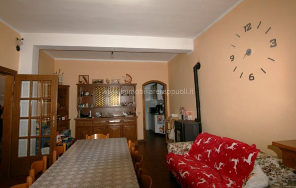 casa indipendente in vendita a Sinalunga in zona Bettolle